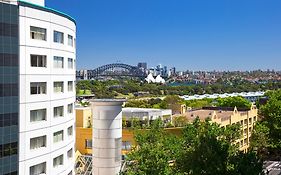 Holiday Sydney Potts Point 4*